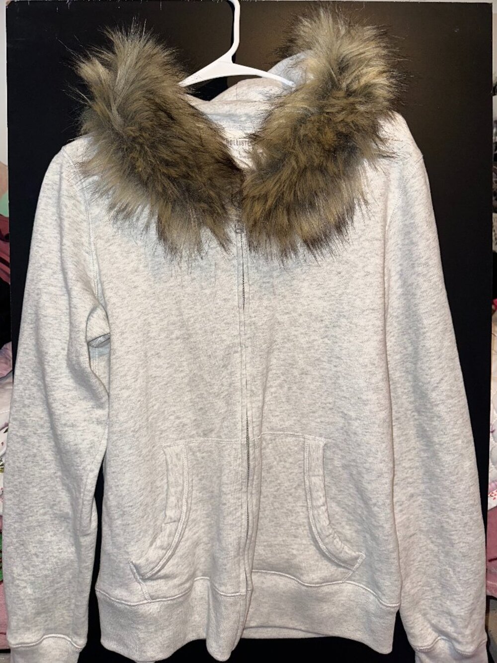 Brand New Hollister Grey with Fur early 2000's stylish Sweater